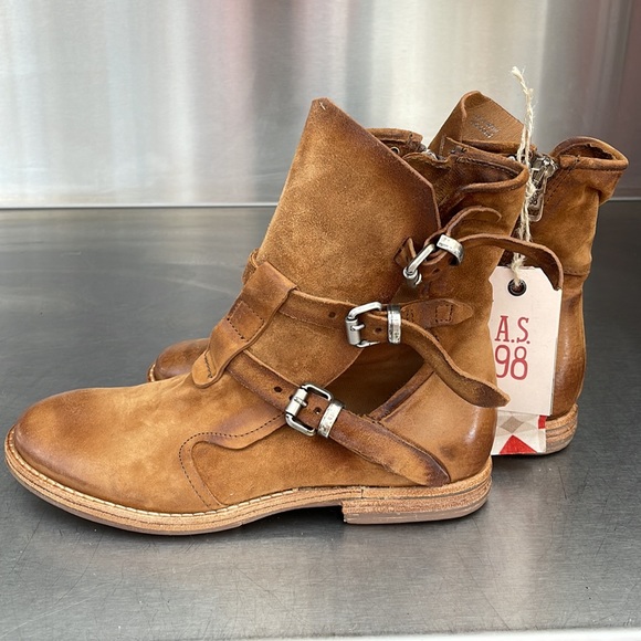 Zarek cut out leather boots by A.S.98. New in box. - Picture 4 of 7